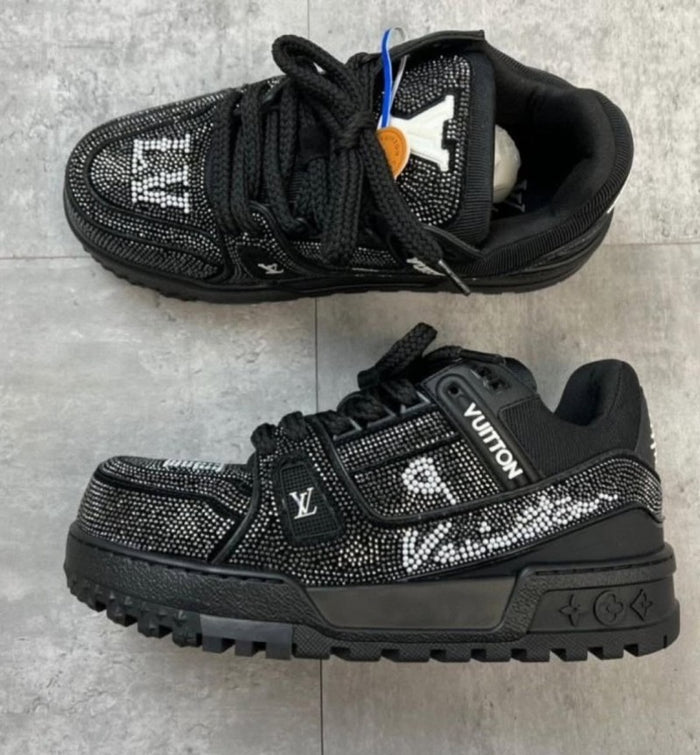 LOUIS VUITON trainer black diamond maxi
